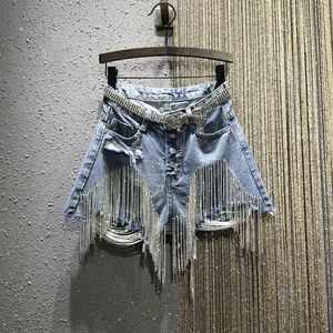 Été déchiré taille haute chaîne de pompon coupe ajustée short en jean à jambe droite jean court jean femme 211129