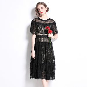 Nouvelle robe en dentelle noire à la mode, robe de style coupe ajustée, robe mi-longue 210506
