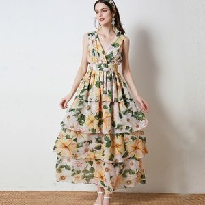 Zomer Sexy Backless Floral Print Chiffon Ruches Cake Jurk Dames Mouwloze V-hals Hoge Taille Bohemen Maxi Jurk 210518