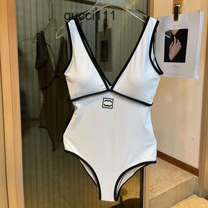 Été Sexy Qualité Designer Mesdames cc Beach Bikini Sous-vêtements Maillots de bain Maillot de bain pour femmes Maillots de bain Sexy Onepiece Maillots de bain CHD230627 Channels High 8888