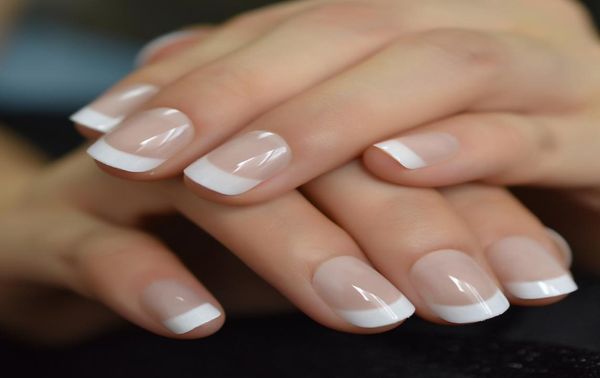 Été court naturel nu blanc français ongles conseils faux faux ongles UV Gel presse sur Ultra facile à porter pour le bureau à domicile Wear5949188