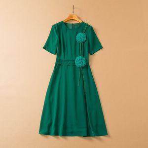 Zomer korte mouw jurk rond nek groen 3D bloemen massieve kleur panelen middenkalf xxxl plus size elegante casual jurken 22Q042326