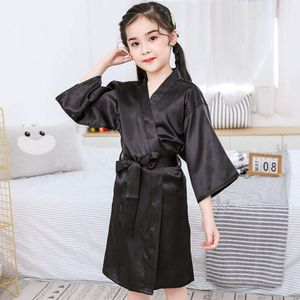 Zomer Silk Solid Color Children's Pamas Soft Kids Bathrobe Girls Satin Robe Tiener L2405