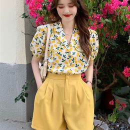 Zomer kleine schattige zoete bloemen dames shorts sets mode losse bubbel korte puff mouw shirt -breed been shorts 2 -piece set 220527