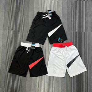 Style d'été Taille M-3XXL Designers Shorts de plage Hommes Joggers Pantalons de survêtement Entraînement Mâle Hip Hop Pantalons courts Grande taille