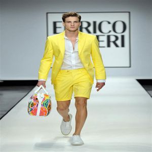 Style d'été jaune hommes costumes avec pantalon court 2 pièces veste pantalon mariage bal Style décontracté Slim marié Tuxedos Blazer3072