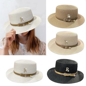 Zomerzonhoed Flat Top Straw Hats For Women Metal R Letter Fashionable Beach Females Travel Holidays Boater 240511