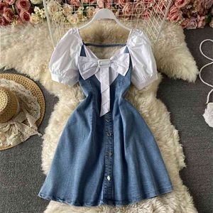 Zomer zoete denim jurk voor vrouwen casual bowknot patchwork single breasted pull mouw sexy backless mini robe femme 210514