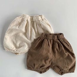 Été pour tout-petit garçons filles shorts en lin solide coton longueur du genou décontracté mi-pantalons pantalons pour les enfants l2405