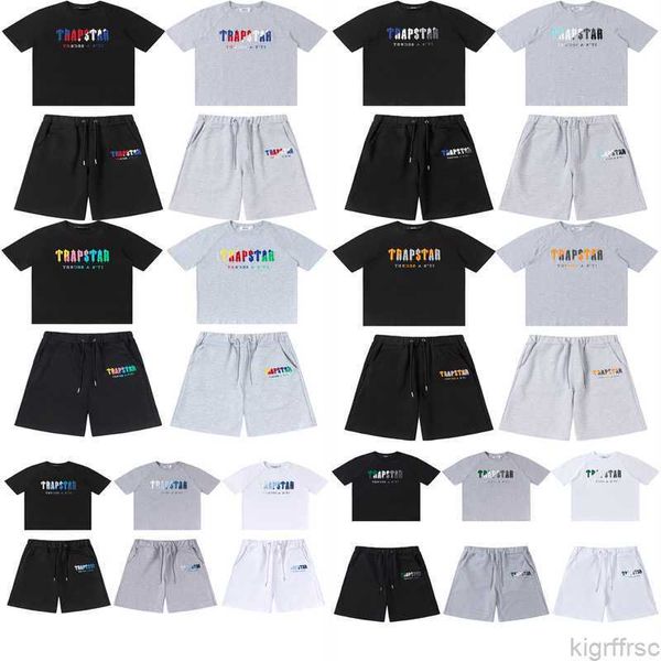 Verano Trapstar Camiseta para hombre Pantalones Conjuntos de 2 piezas Diseñador Rainbow Toalla Bordado Decodificación Camisetas Negro Blanco Cuello redondo Camiseta 4AJD SA1X