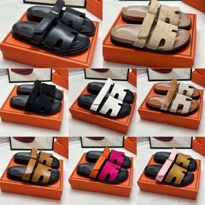 Été Unisexe Designer Velcro Couleur foncière décontractée Sands pour femmes Sands Slippers à la maison Chaussures décontractées Chaussures polyvalentes