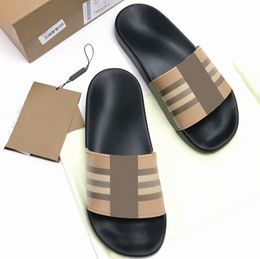 Verano Vintage zapatillas a cuadros Mule Slide Diseñador sandalia Marca de lujo Chanclas Playa mujer zapato moda Sandalias de tacón plano Hombre de cuero al aire libre Sliders al por mayor