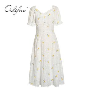 Zomer vintage vrouwen floral borduurwerk korte mouw bloem schattige retro witte tuniek strand jurk 210415