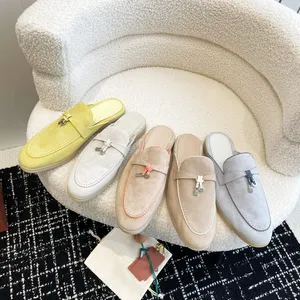 Zomerwandeling Charms verfraaide slippers Suede muilezel witte zool schoenen echte lederen casual slip-on gesloten tenen flats voor unisex luxe ontwerpers fabrieksschoenen fabriek