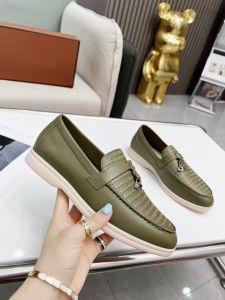 Zomerwandelen charmes verfraaide suede loafers mocassins beige echt lederen casual slip op flats dames luxe ontwerpers platte kleding schoenen schoenen schoenen