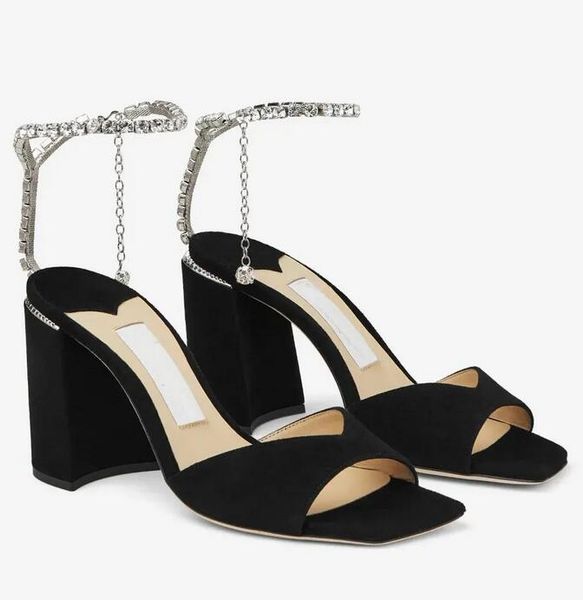 Mariage d'été Femmes Saeda Sandales Chaussures Bloc Talon Avec Bracelet De Cheville Orné De Cristal Talons Hauts Dame Bout Carré Gladiateur Sandalias EU35-43 Avec Boîte