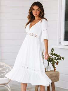 Zomer witte lange jurk vrouwen boho hollow out patchwork korte mouw v-neck losse mode casual elegante vrouw 240418