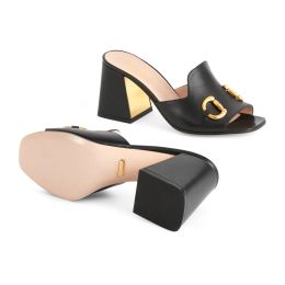 Zomer Dames hakken Sandaal Dames Slipper Designer Sandalen loafers Strand Vrije tijd Indoor Dames Sandalen