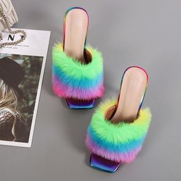 Zomer Vrouw Pompen Transparante Perspex Hoge Hakken Mode Kleur Veer Bont Peep Toe Muilezels Slippers Dames Slides Schoenen Sandalen