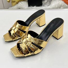 zomer vrouwen chunky hak slippers runway designer hoge kwaliteit klassiek model vrouwen sexy gevlochten kruis gebonden buiten jurk muilezels vrouwen hoge hak slippers