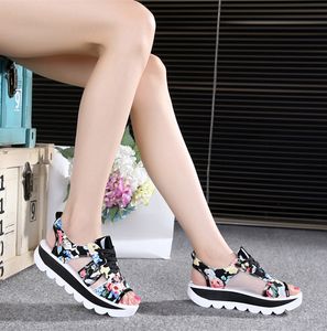 Été femmes plate-forme sandales plate-forme compensées chaussures à semelles épaisses femme à lacets respirant maille Sport sandales pantoufles diapositives