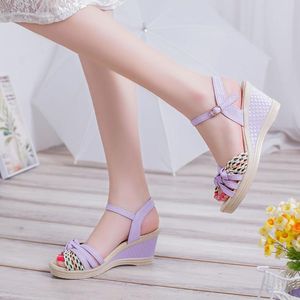 Été femmes talons hauts sandales compensées mode tricoté fleur poisson bouche mot boucle chaussures décontractées