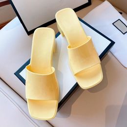 Sandalias y pantuflas de verano para mujer, diseñador de moda, tacones altos, informales, hermosos, cómodos zapatos de gelatina para oficina
