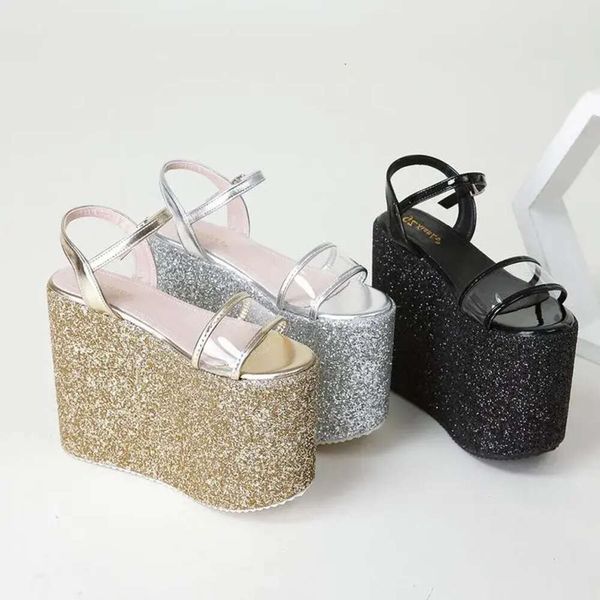 Summer Sandals Fashion Concise Sexy Classics Strap de boucle Bling Bling 16 cm Chaussures de la fête des gâteaux de la fête Round 35-42Sandals SAA 35-42