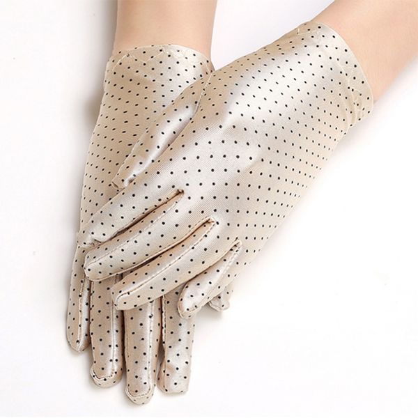 Guantes sexis de verano para mujer, protección solar Anti-UV, guante de conducción corto, manopla fina elástica de otoño, Color negro dorado