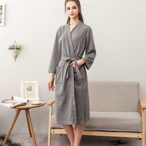 Femmes d'été Waffle Peignoir Robe Robe avec ceinture Deux poches Robe solide Ensembles Tissu confortable Dames Femme Robes de nuit 210924