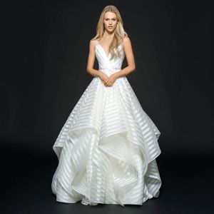 Robe en dentelle sans dos pour femmes Small Small Beautiful Luxury White Wedding White