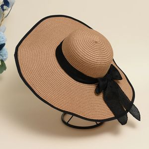 Summer Womens Boater Beach Hat Femelle Casual Panama Hat Lady Classic Flat Bowknot Straw Sun Hat Femmes Femmes 240429