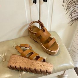 Sandale d'été pour femmes célèbre designer femme sandale femme pantoufles de luxe curseurs plate-forme en cuir 7 cm sandales sandalias sangle réglable