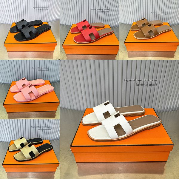 Sandalias de verano para mujer Fondo plano Moda Outwear Nueva playa Turismo Zapatillas Diseñador de lujo Diapositivas Sandalias de cuero para mujer Zapatillas Tamaños 35-42 + caja
