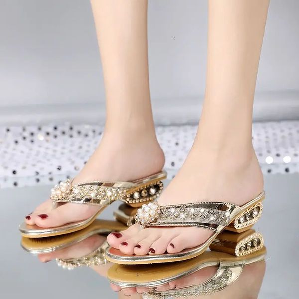 Chaussures d'été pour femmes, perles et strass, belles sandales plates de personnalité assorties avec tout, antidérapantes, 240321