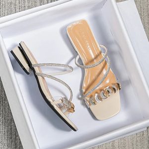 zomer dames slippers buitensandalen casual platte schoenen stijlvol metaal ontwerp Koreaanse stijl kantoorkleding groot formaat 43 240401