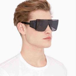 Lunettes de soleil pour hommes et femmes en verre de soleil nouveau style fashion star métal grande boîte