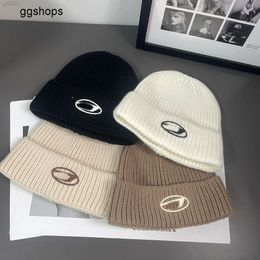 2J01 Designer Automne et hiver Instagram Fashion Lettre du chapeau pour enfants Loven Diesels Diesels Protection chaude Chapeau tricoté Édition coréenne