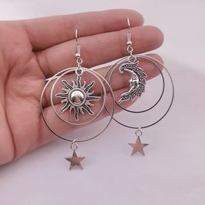 Sol, luna, estrellas, pendientes, pendientes colgantes de plata, pendientes de aros de estrellas, regalos boho paganos, pendientes Teana