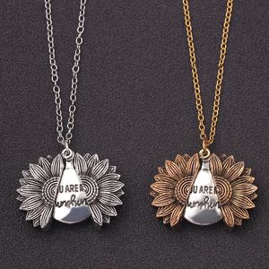 Girasol Locket collar letra You Are My Sunshine mujeres collar colgantes joyería de moda voluntad y regalo de arena