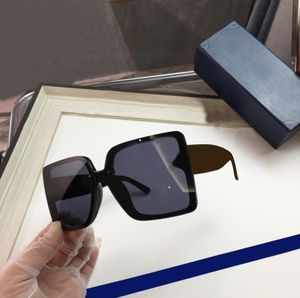 Zonnebrillen designer herenzonnebril Damesbrillen Meerkleurig montuur UV400 PC-lens Tas met doos Goggle Wrap Pilot Square Luxury b7009248