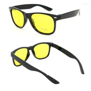 Gafas de sol 1/2PCS Gafas Unisex Cuadrado Lentes Amarillos Visión nocturna Conducción Hombres Mujeres Gafas a prueba de viento