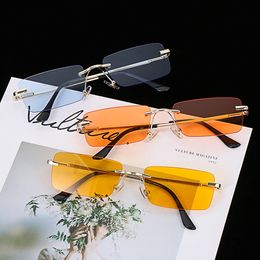 Lunettes de soleil 1pc femmes vintage design de luxe rectangle lunettes de soleil sans monture rétro UV400 dégradé mode unisexe lunettes 231130