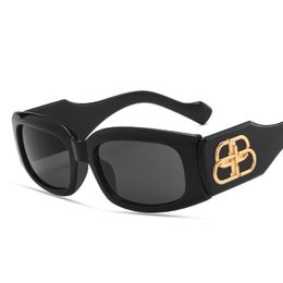 Lunettes de soleil femme Vintage 2022 INS lunettes transparentes femmes carré or cadre noir lentille couleur miroir Oculos UV400