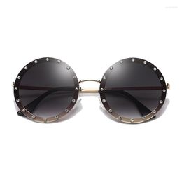 Lunettes de soleil 2023 Tendance Transfrontalière Diamant Rond Clouté Femme Décoration Personnalisée Rue Po Du Soleil