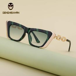 Gafas de sol 2023 de moda de ojo de gato para mujer, cadena de Metal, montura pequeña, gafas de sol de diseñador de lujo para mujer, gafas de sol Vintage para mujer