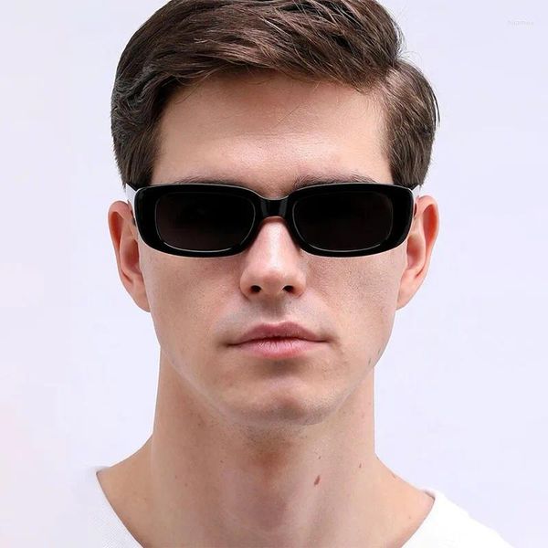 Lunettes de soleil 2023 Hommes Petit cadre Femmes européennes et américaines Mode Rétro Tendance Lunettes transfrontalières En gros