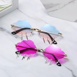 Zonnebril 2023 Lente zomer mode randloze vrouwen vintage wolken wolken steampunk vrouwelijke frameloze punk glazen tinten uv400