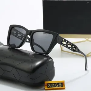 Gafas de sol 2024 marca ojo de gato mujeres hombres diseñador de lujo piernas de punto gafas de sol tipo ojo de gato para gafas originales UV400