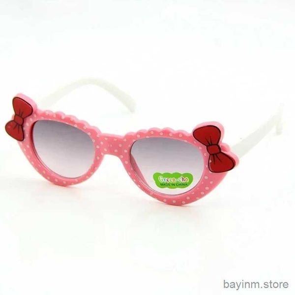 Lunettes de soleil 2024 Eyewear Children Love Heart Girls Kids Kids Sunglasses Summer UV400 Plastics Sun Swerses For Girls